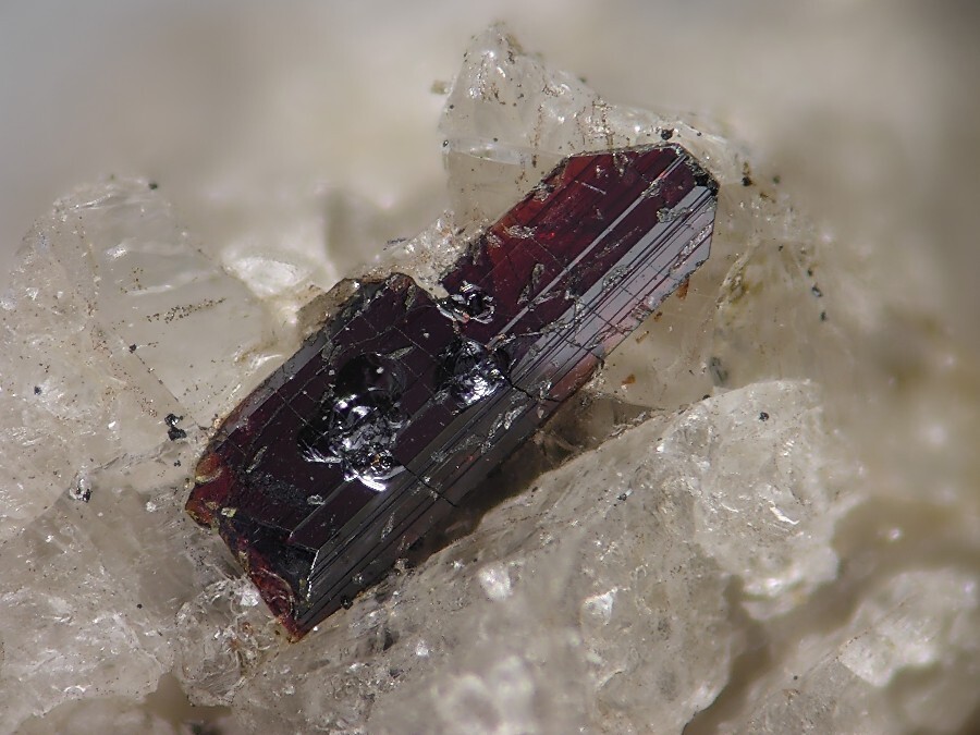 Aeschynite-(Ce)