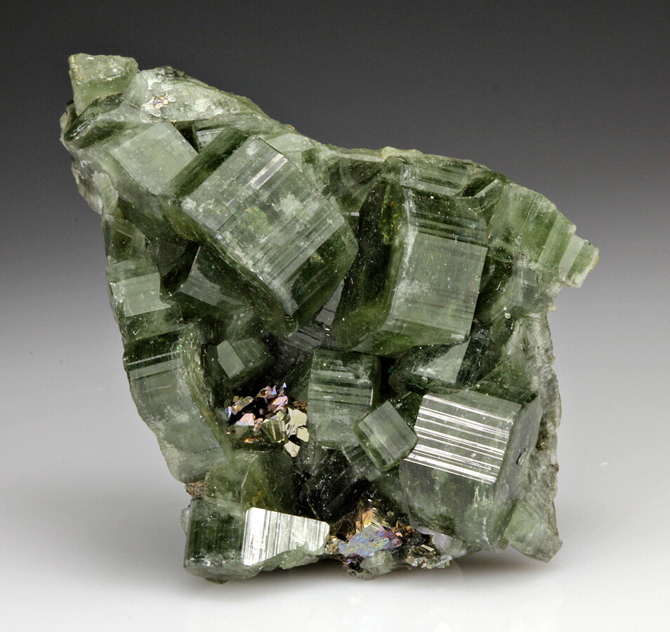Fluorapatite green