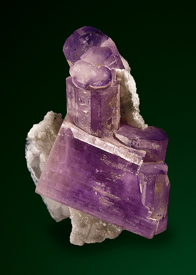Fluorapatite violet